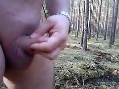 Piss in forest