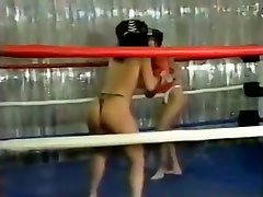SHR-31 Leeann v Danielle Boxing