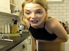 Femenine neighbor masturbate free webcam blondes threeakme zebragirls
