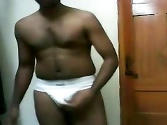 manlymanu-hot indian mann arsch striptease