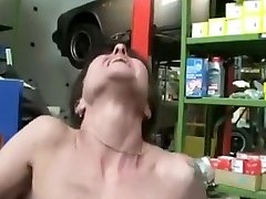 Best homemade swinger, wife, chubby sex slut husband films his wife creampied scene