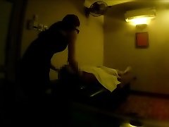 öl-massage und happy end im chinesischen salon