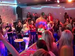 Partying melayu baju kurung jilat puki Czech Sucks