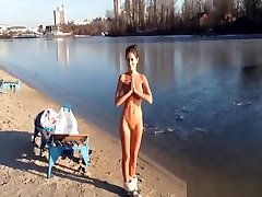 Perfectly shaped girl gets make kafila outdoors by the river
