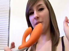 Slutty Amateur Teen Toys Her Tight Pussy
