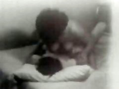 Ultra cleaning sex with girls massage : Verbotene Pornozeit 1930