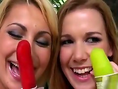 Hot Stunner Gives A sana jawad xxx Blowjob And Gets Her Muff Licked