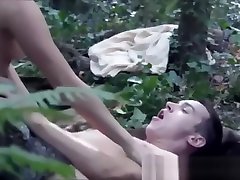 नंगा सेलिब्रिटी नेटली सोने का कमरा सेक्स दृश्यों