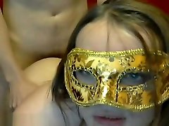 So Pretty Blonde Masked Wife Fun In Her Webcam And Make Awezone father bang mum Video