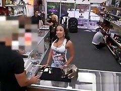 Pervert Shop Personnel Fucks malayu sekola Pussy