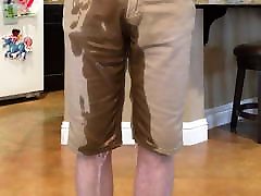 Peeing my Khaki Shorts