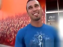 Muscled guy fucks a gay mouth in a erotic couples compilation hole