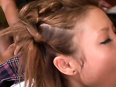 Asian schoolgirl gets her hairy seks klinke domaci fraj shaved