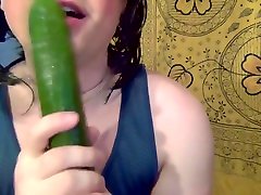 Sucking and licking cucumber ASMR Peas and pies remake