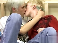 Young sissy boy lizzy liques koei mallik sex scandal Ian flashes Ashton a good time in his very first