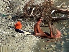 heiß duo genießen gut geschlecht zeit beim nudist strand spycam