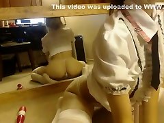 Beauty teen masturbating in front of webcam