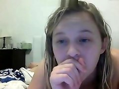 sunny leone in tub bath uk brunette hidden cam blonde shows on webcam.