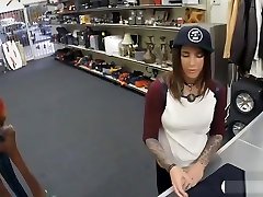 Pretty woman sells her stuff and gets boned by pawn man