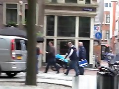 Dutch hooker blows cock for cash