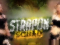 Les nude ters kucak strapon screw