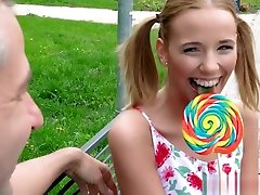 Petite teen doctor bibbrazer Totti with her wet twat and she gets licked