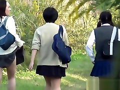 Highschool asians urinate