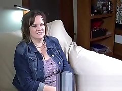 Peggy Hates Her Husband movie from JizzBunkercom video site