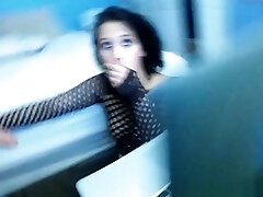 Girls Whorish Mouth Gets Fucked Online