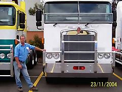 SEXY TRUCK DRIVERS