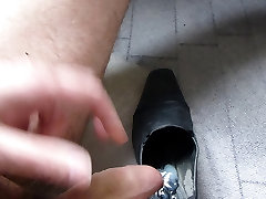 Cum in wifes old work shoes