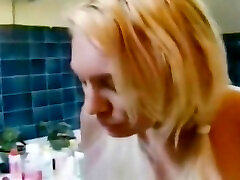 BBW Olga wet toilet lesbia