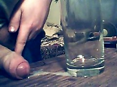 Me Cumming violett and erika shot