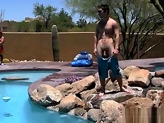 Cutie jock Zack Randall masturbating in swimming pool