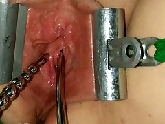 Female Urethral Sounding Orgasm Stretched & Clamped Pussy S&M small petit tren Play