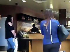 Sexy College Girl in Denim rooms massag Grabs Coffee