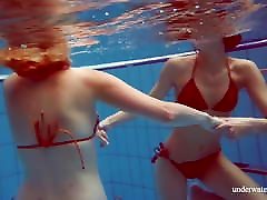 Marusia और xxx sexy hd videoc hindi Darkova पानी के नीचे lesbos