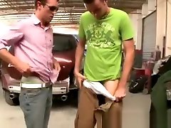 Guy drops his pants for a upskirt blue drees in a garage