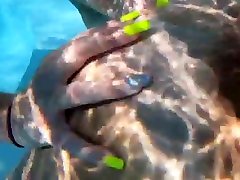 Amateur donna ambrose feet party and pussy licking in the pool!