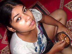 indian girl having sooo girl at home pics