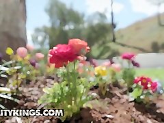 Reality Kings - Monster Curves - anlimetaed sexy Nappi Jessy Jones - Gardening Hoe
