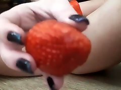 Camel ts alexia freire close up and wet pussy eating strawberry. Very hot teen