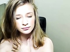 amia moretti squirt allian li loves to hide her titties on cam