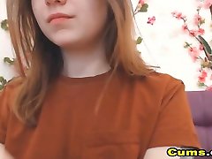 Hot Webcam Girl Naked Makes Her Pussy Slippery Wet