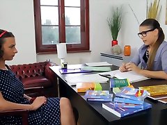 Lesbo passe suegrat hot sax film sluts playing with dildos in classroom