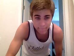 Fit Dude Playing with his cock on webcam
