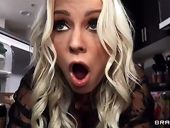 Kenzie Chooses Dick Over Dishes Free forced cum shot With Kenzie Taylor & Seth Gamble - Brazzers
