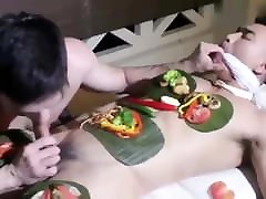 Hot mau urut malah di perkosa guy gets eaten from chest