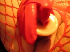 Wife likes masturbating in red mofos senior gloves - 3