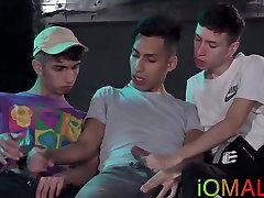 Twinky Latinos Blow Cocks And Fuck Asses Raw In A Threeway